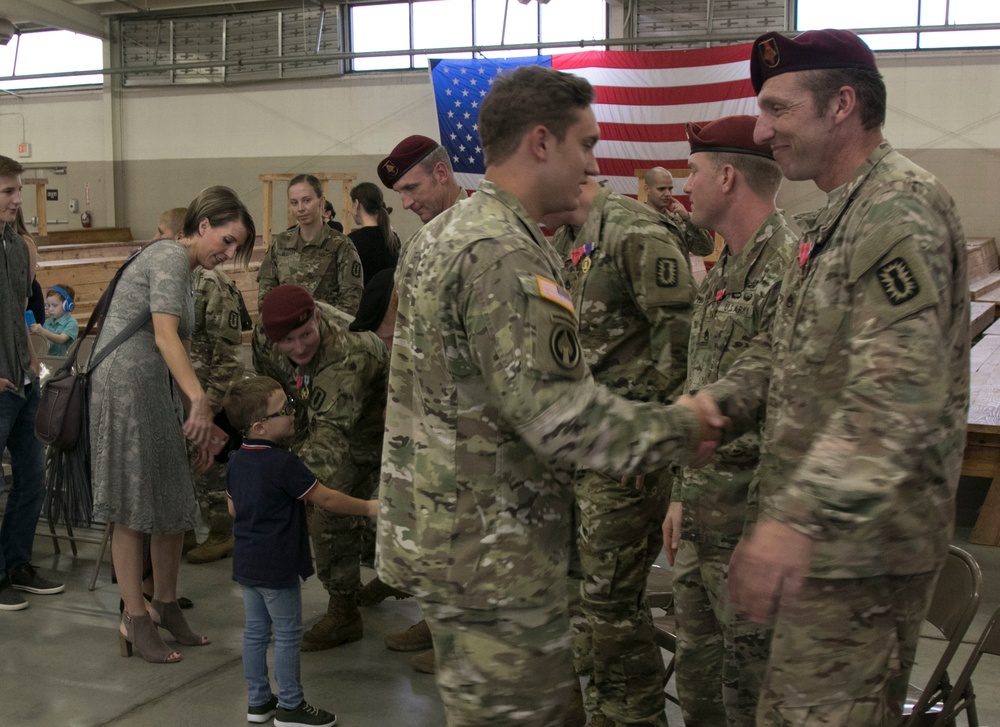 28th EOD Soldiers Honored in Awards Ceremony