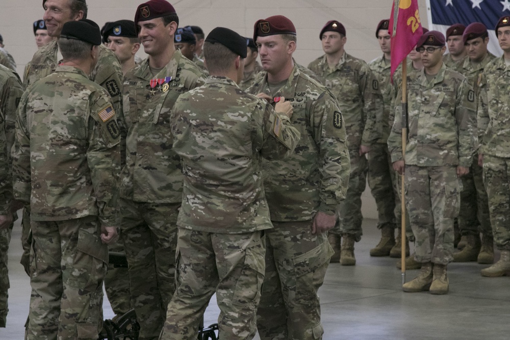 28th EOD Soldiers Honored in Awards Ceremony