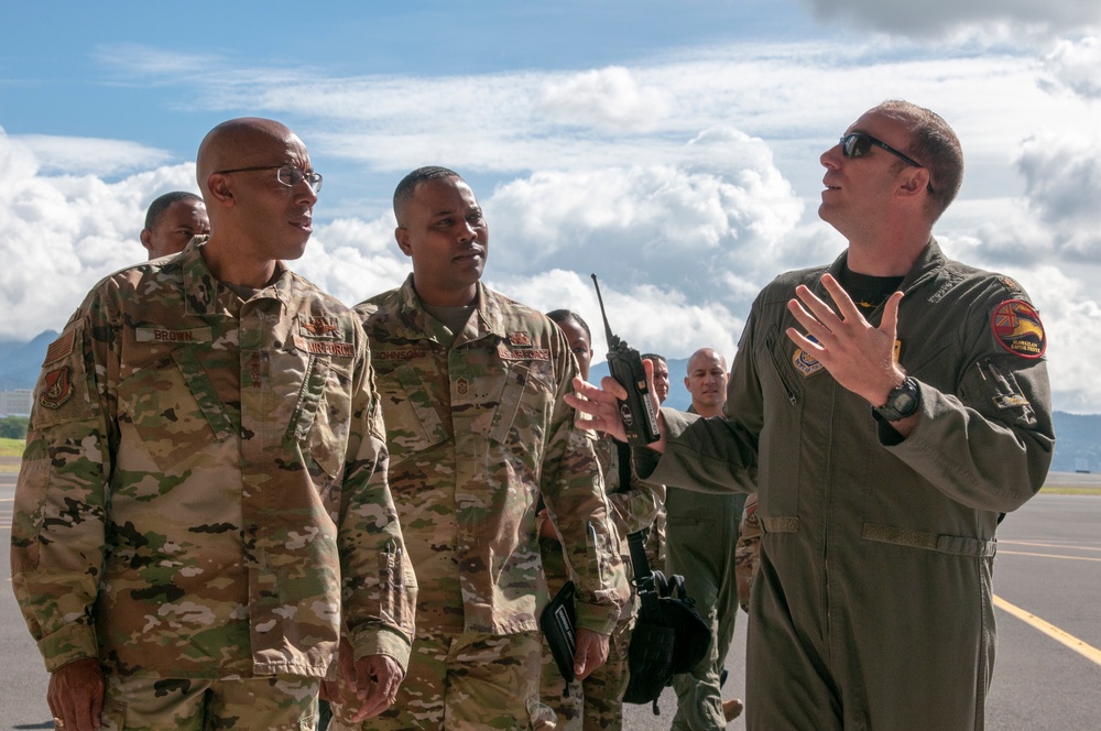COMPACAF talks innovation with 15th Wing Airmen
