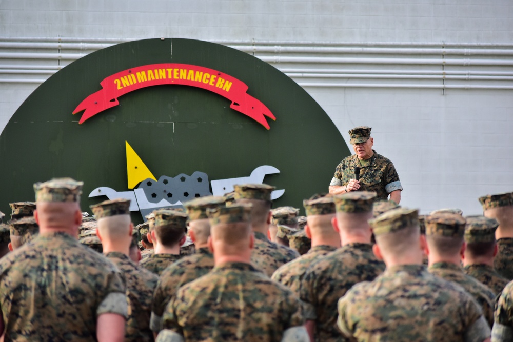 Commandant addresses the Marines and Sailors of CLR-25