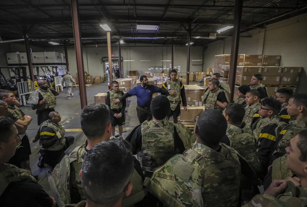 113th Infantry Regiment Soldiers issued gear during Rapid Fielding Initiative