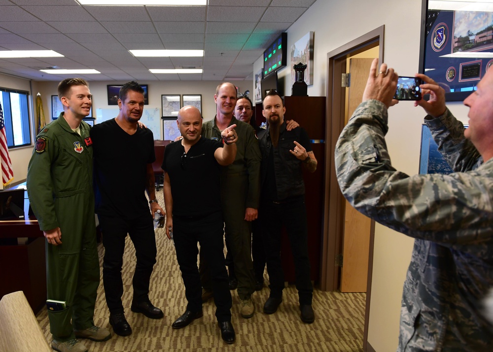 Disturbed, USO get Creech ‘down with sickness’