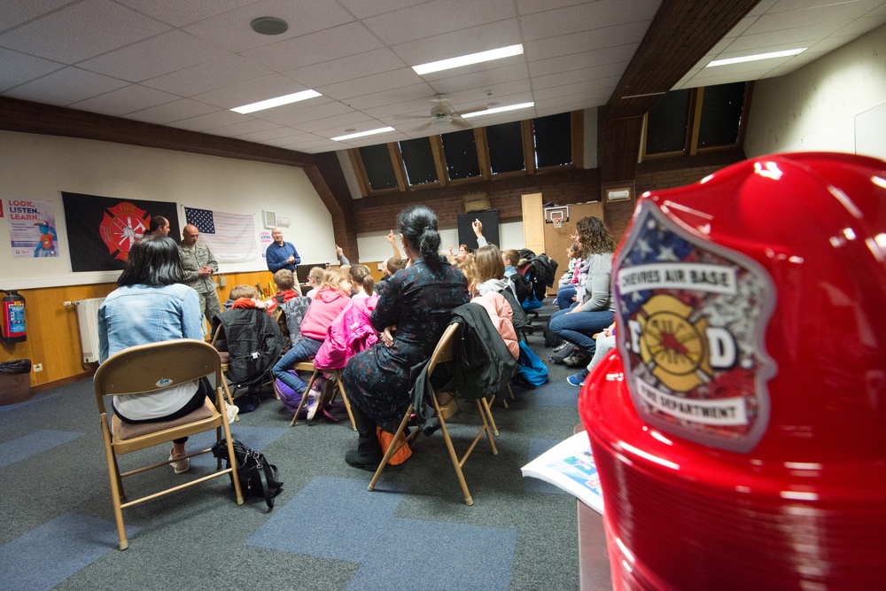 Fire Prevention Week: Belgian childs visit Fire Station