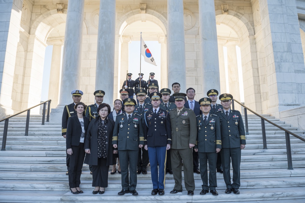 Chairman of the Republic of Korea Joint Chiefs of Staff Gen. Park Hanki Participates in an Armed Forces Full Honors Wreath-Laying Ceremony at the Tomb of the Unknown Soldier