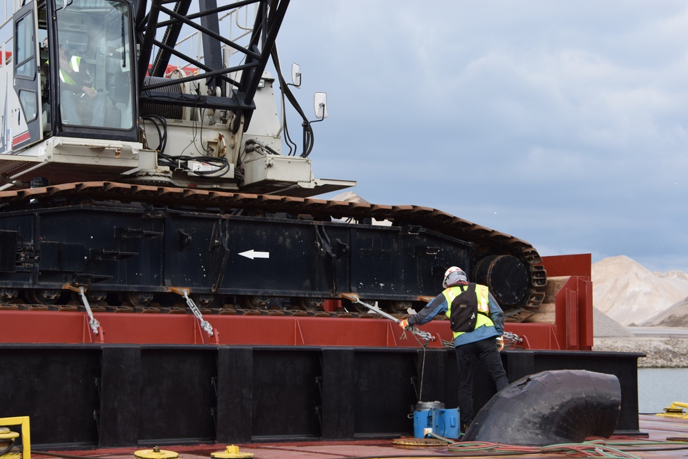 Buffalo District's Temporary Crane Barge Completes Load Test in Ashtabula Harbor