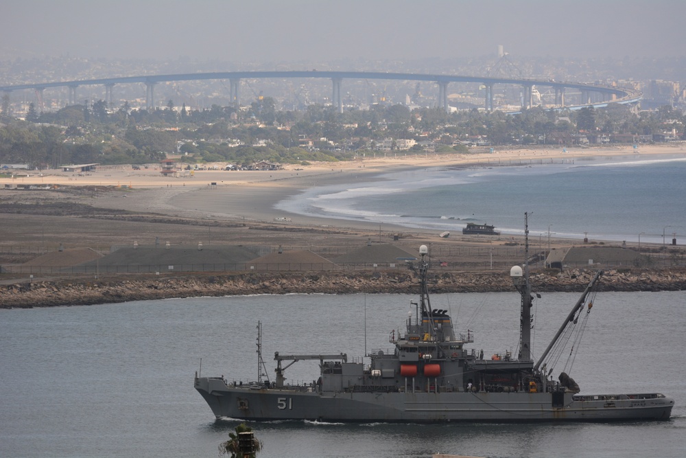 USNS Grasp Welcomed in MSC Pacific AOR