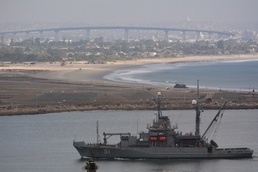 USNS Grasp Welcomed in MSC Pacific AOR