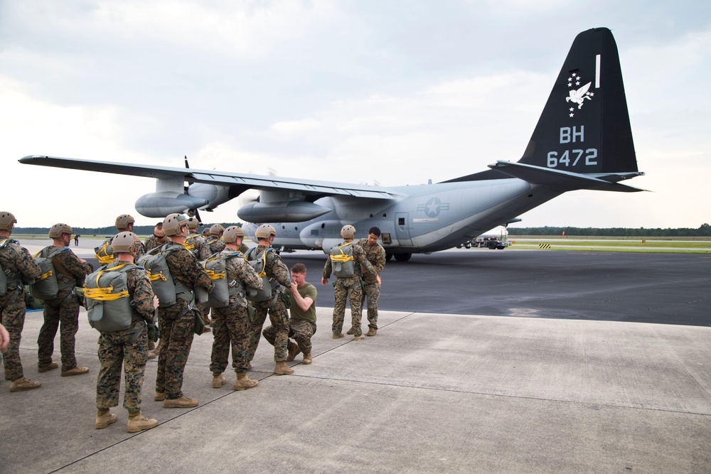 22nd MEU MRF Static/Freefall Jumps