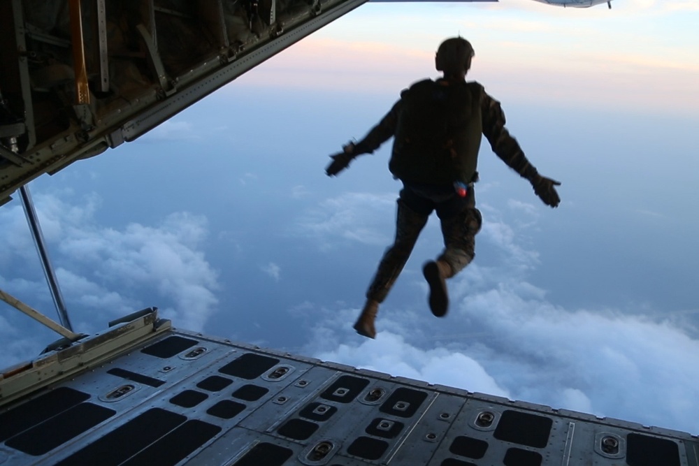 22nd MEU MRF Static/Freefall Jumps