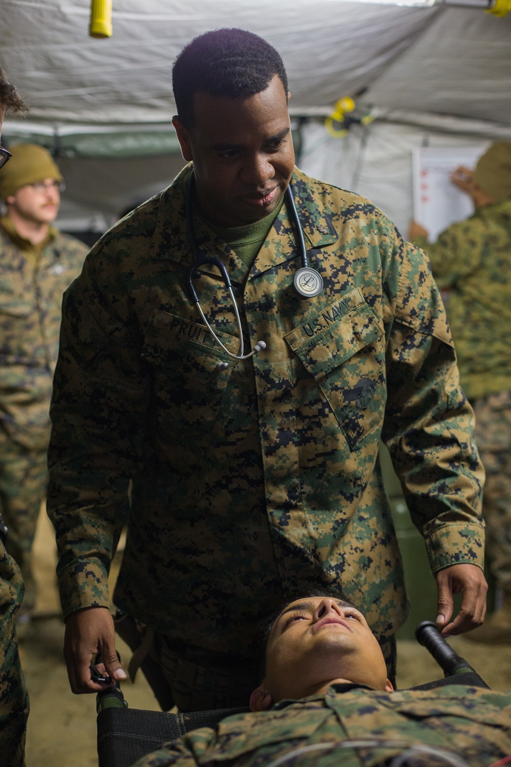 CLB-2 Corpsmen Perform Mass Casualty Drill