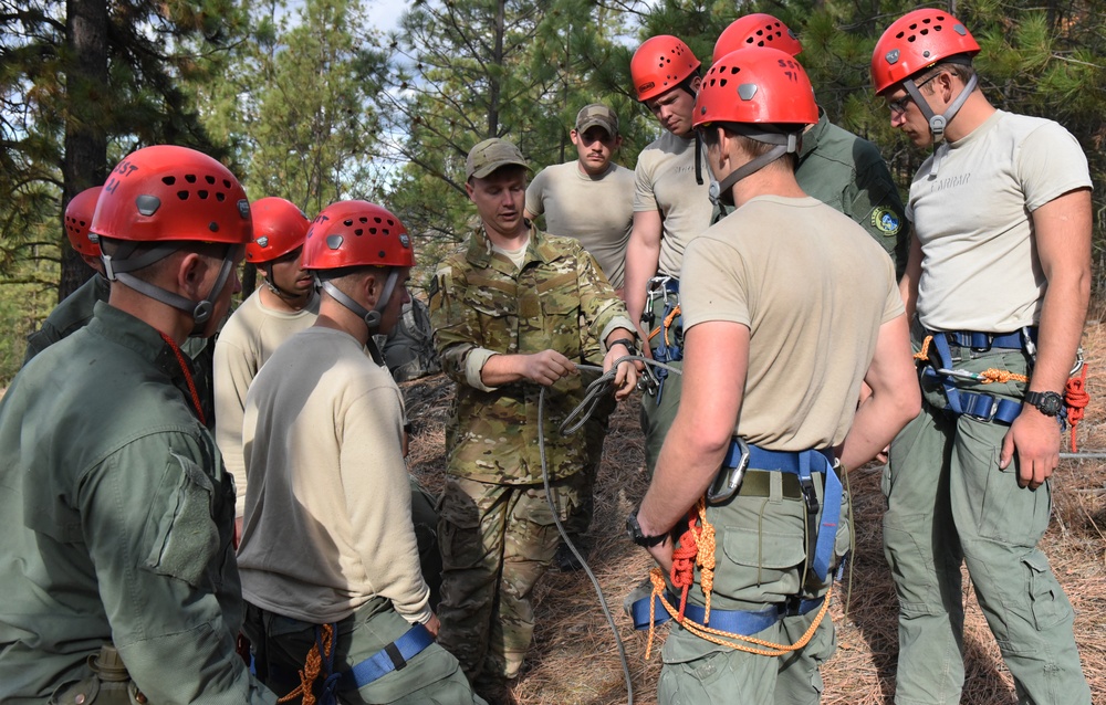 SERE Rappelling Training