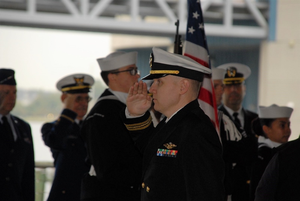 Naval Museum hosts a retirement ceremony