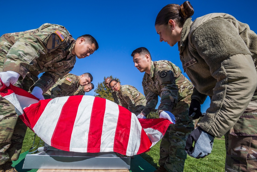 NJNG Honor Guard practices six-Soldier funeral detail