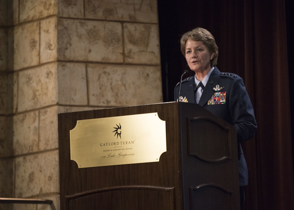 Airlift/Tanker Association Symposium develops Air Mobility Command's Total Force Airmen