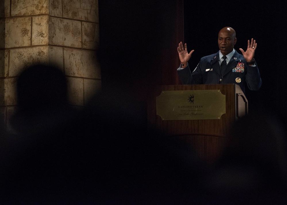 Airlift/Tanker Association Symposium develops Air Mobility Command's Total Force Airmen