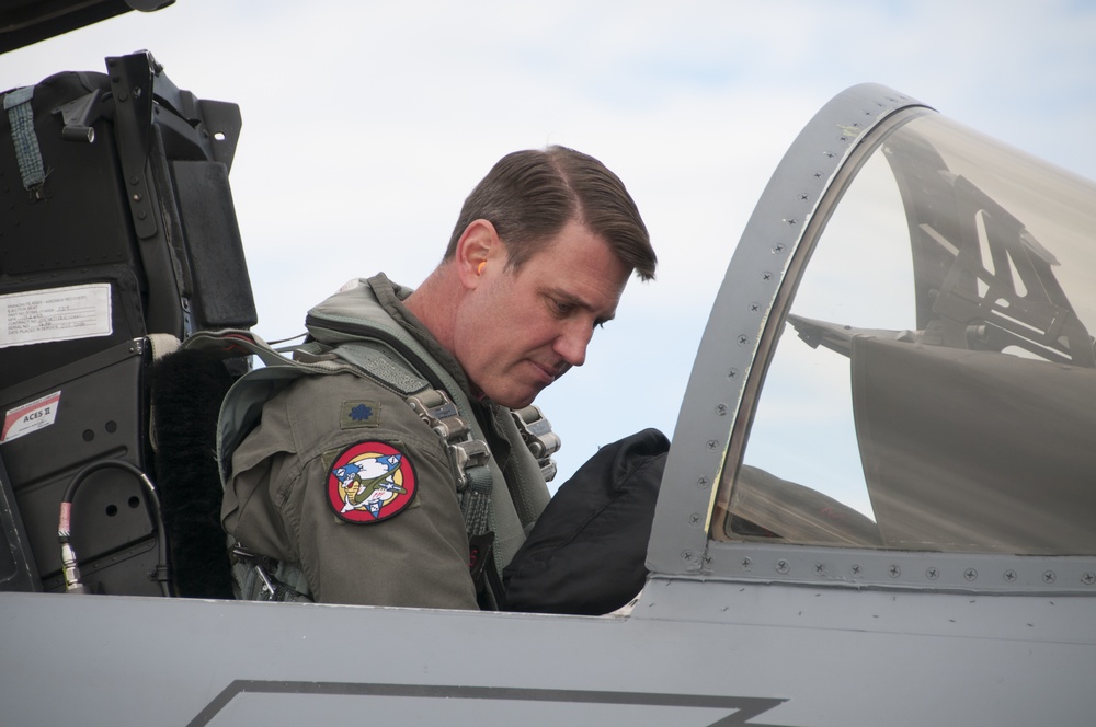 Lieutenant Colonel Jeffrey &quot;Monty&quot; Beckel Completes Fini Flight