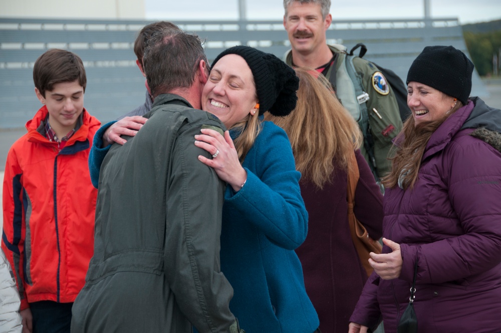 Lieutenant Colonel Jeffrey &quot;Monty&quot; Beckel Completes Fini Flight