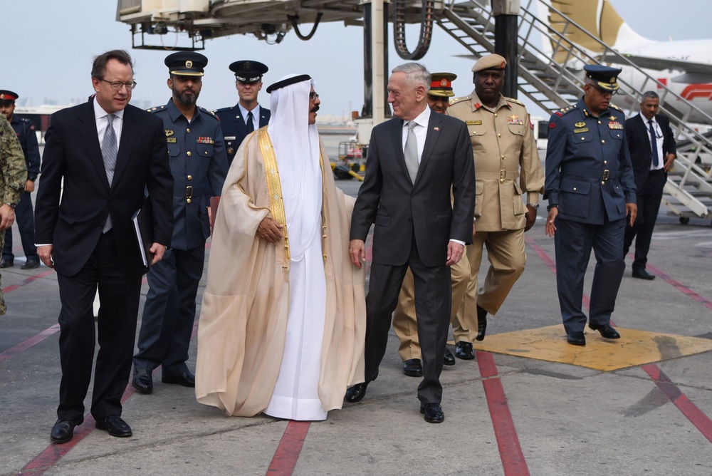 Mattis Arrives In Bahrain for Manama Dialogue