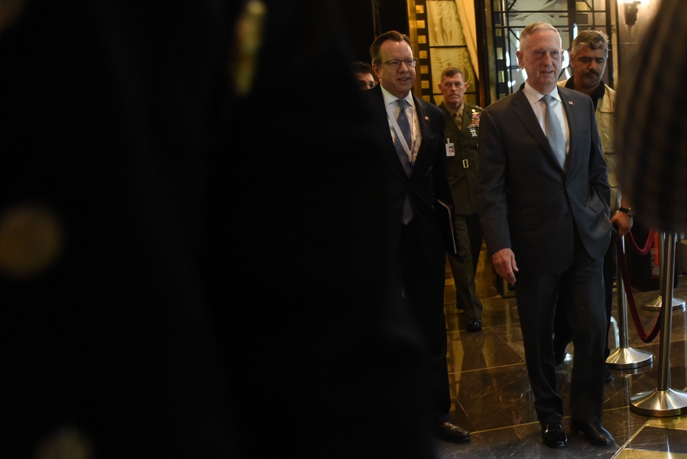 Mattis Attends Manama Dialogue Opening Dinner