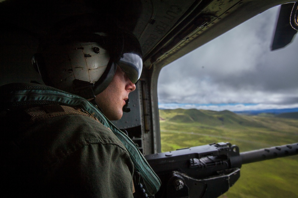 HMH-463 assists 3d Marine Regiment with aerial assault at PTA
