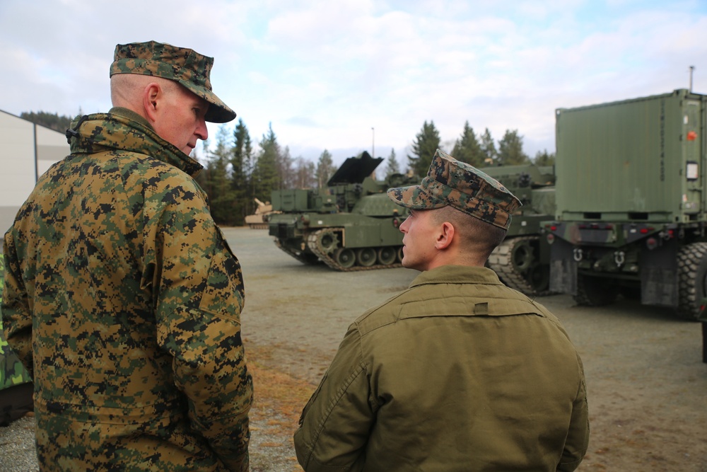 Trident Juncture 18 - Lt. Gen. Mark A. Brilakis visits 2nd MarDiv Marines in Norway