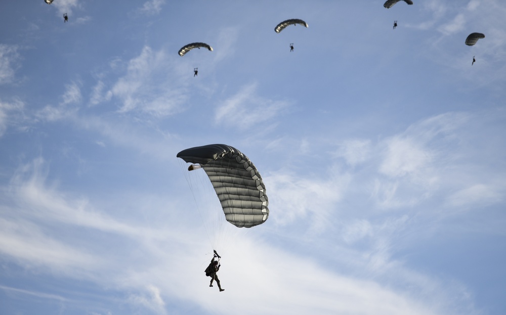 Special Tactics performs military free fall during Medal of Honor celebration