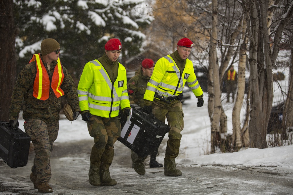 U.S. Marines and Norwegian Soldiers conduct joint military police training