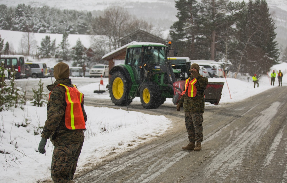 U.S. Marines and Norwegian Soldiers conduct joint military police training