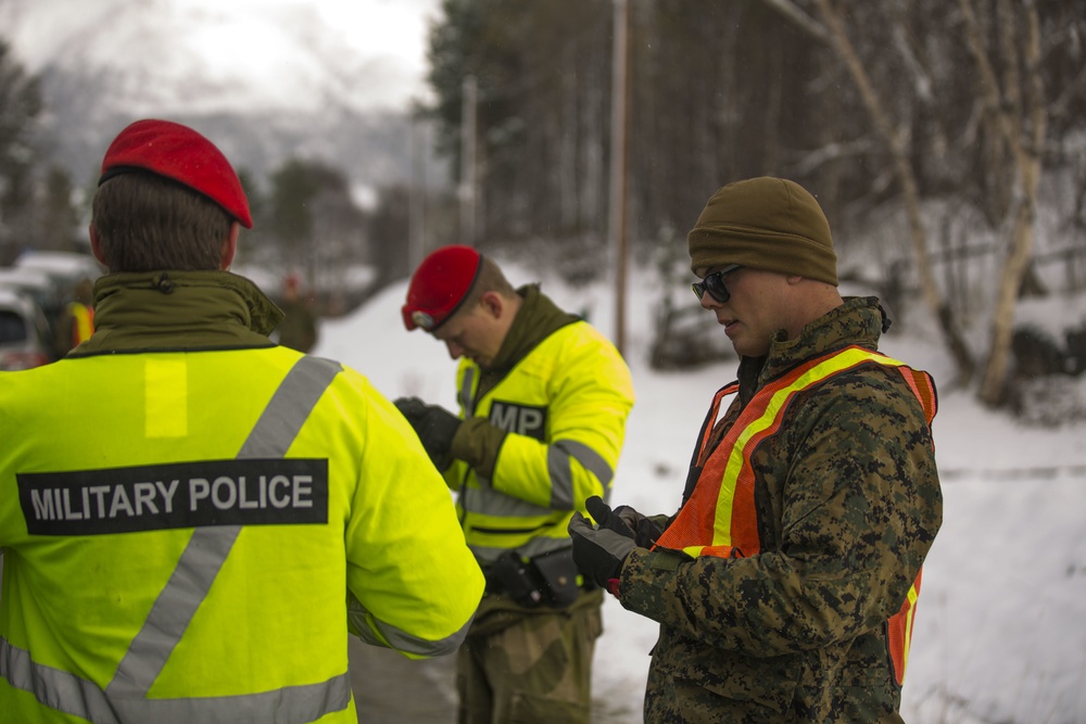 U.S. Marines and Norwegian Soldiers conduct joint military police training