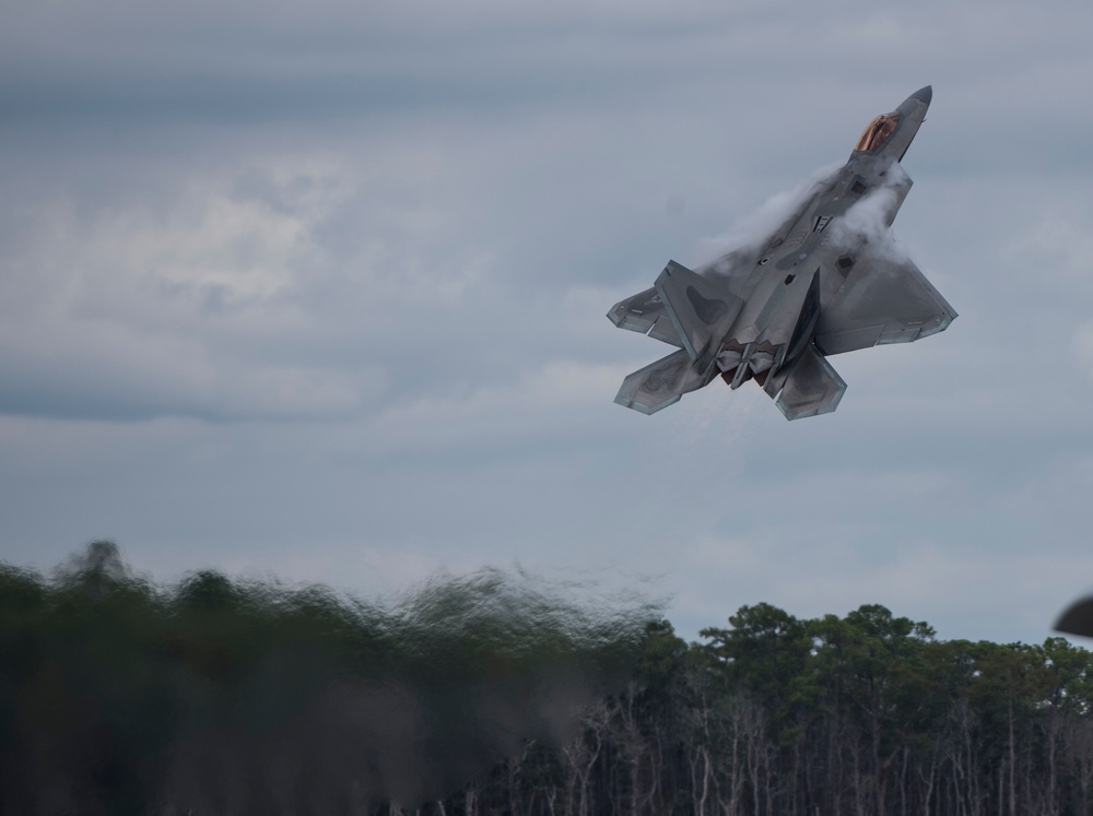 Hurlburt Field hosts aerial demonstration for recent MOH recipient