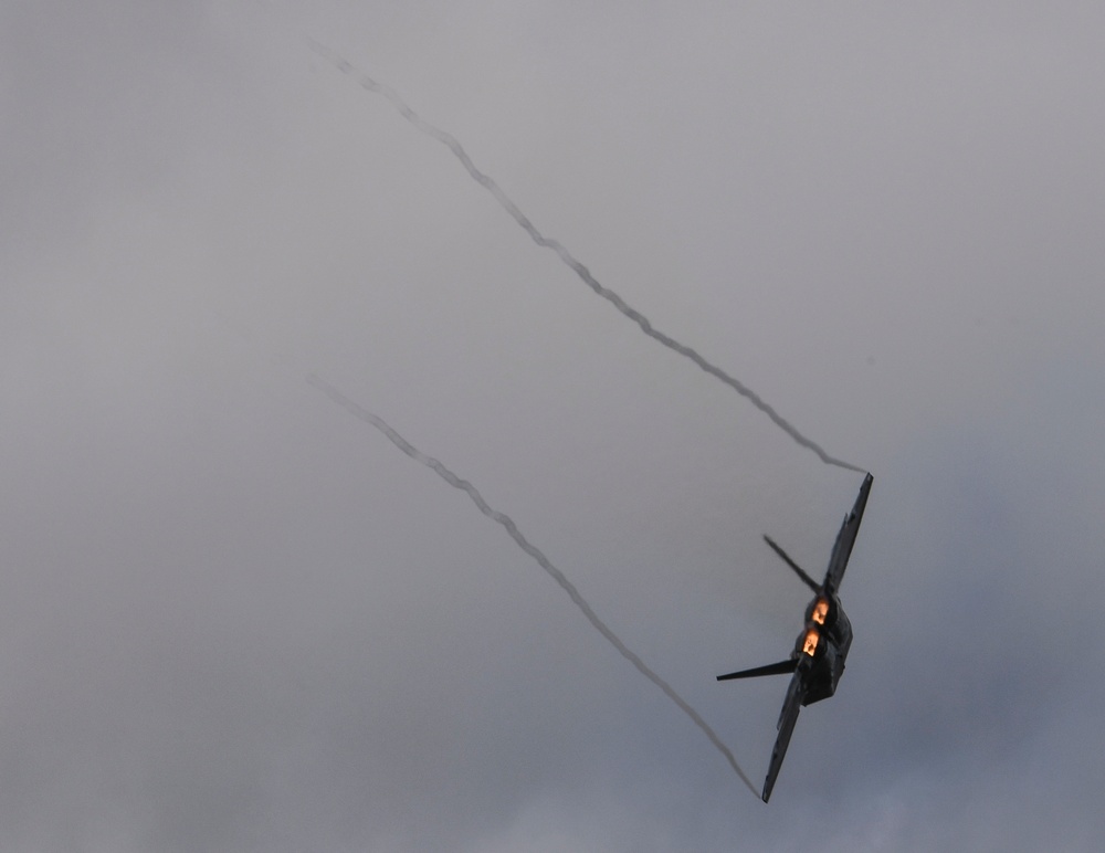 Hurlburt Field hosts aerial demonstration for recent MOH recipient