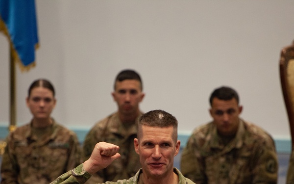 Sergeant Major of the Army visits America’s Thunder