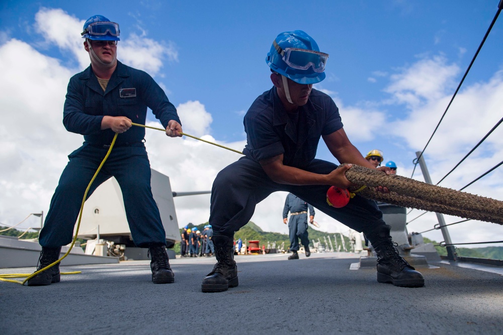USS Shoup Visits American Samoa