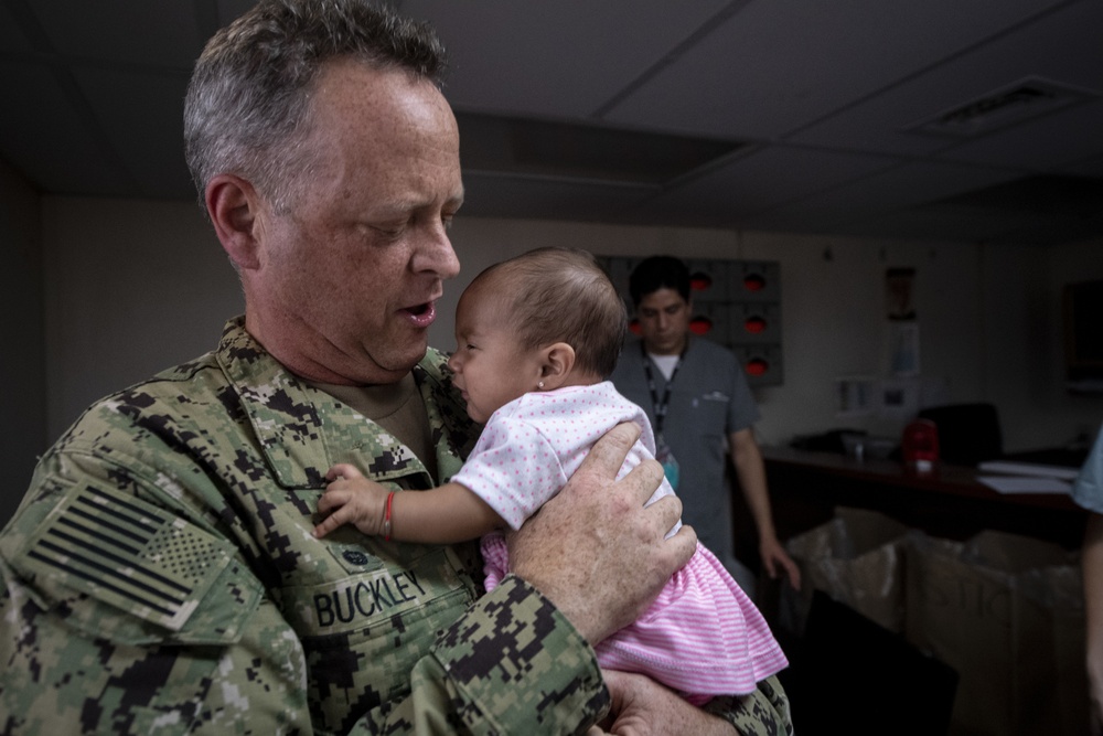 Capt. Buckley Greets Patients and Their Families Aboard USNS Comfort