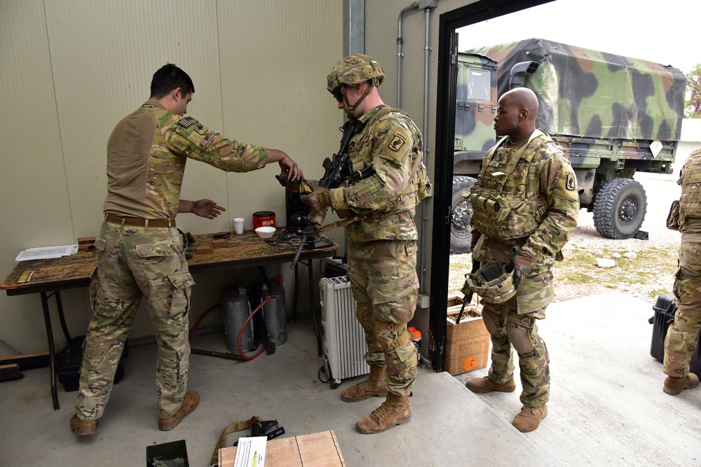 Marksmanship training at Cao Malnisio Range Oct. 25, 2018