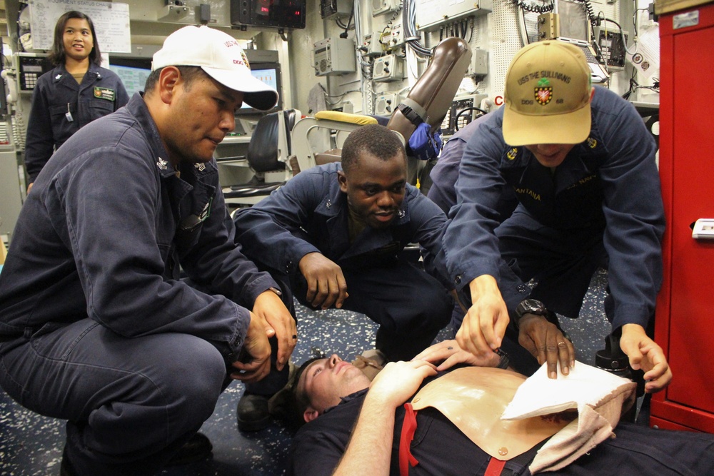 USS The Sullivans (DDG 68)