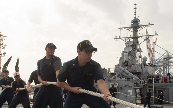 USS Arleigh Burke (DDG 51)