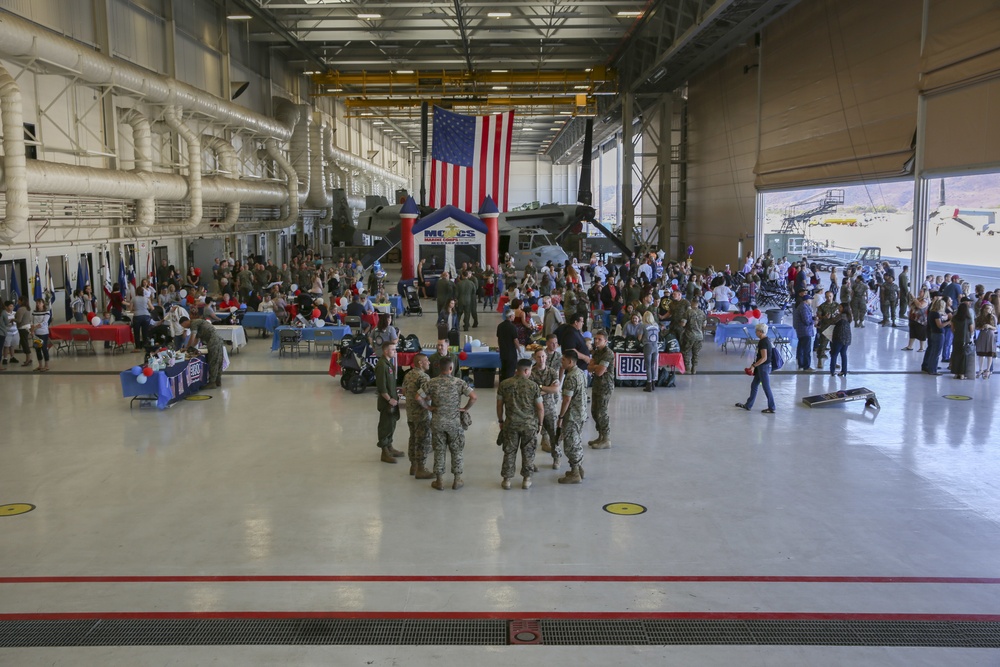 VMM-164 returns from deployment, reunite with loved ones