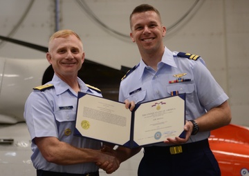 Air Medals presented to Coast Guardsmen at Sector Columbia River