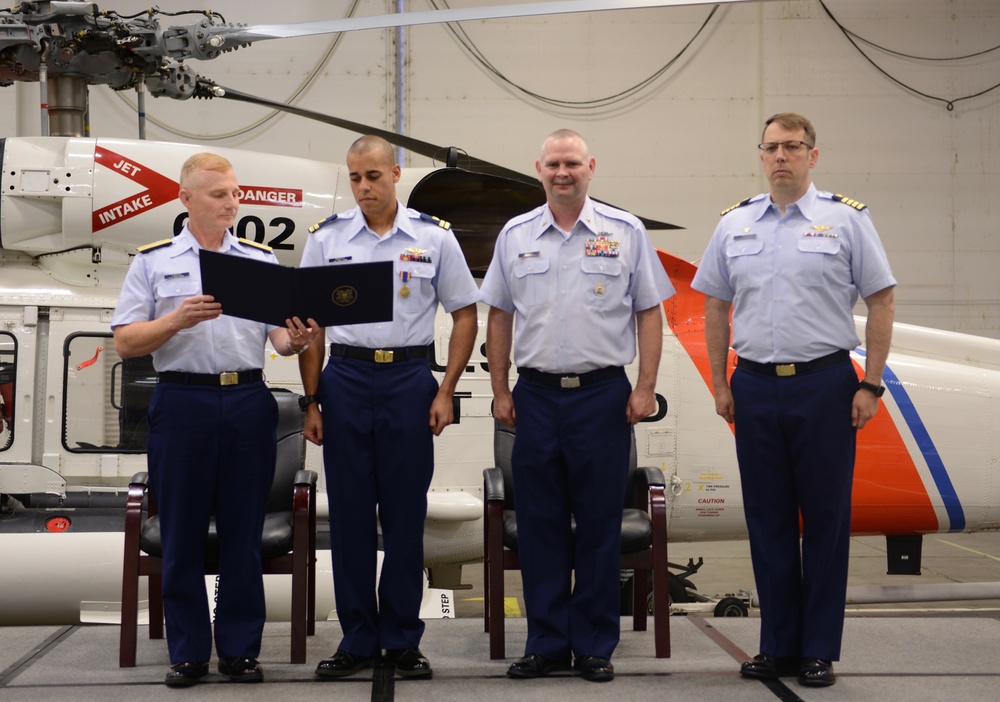 Air Medals presented to Coast Guardsmen at Sector Columbia River
