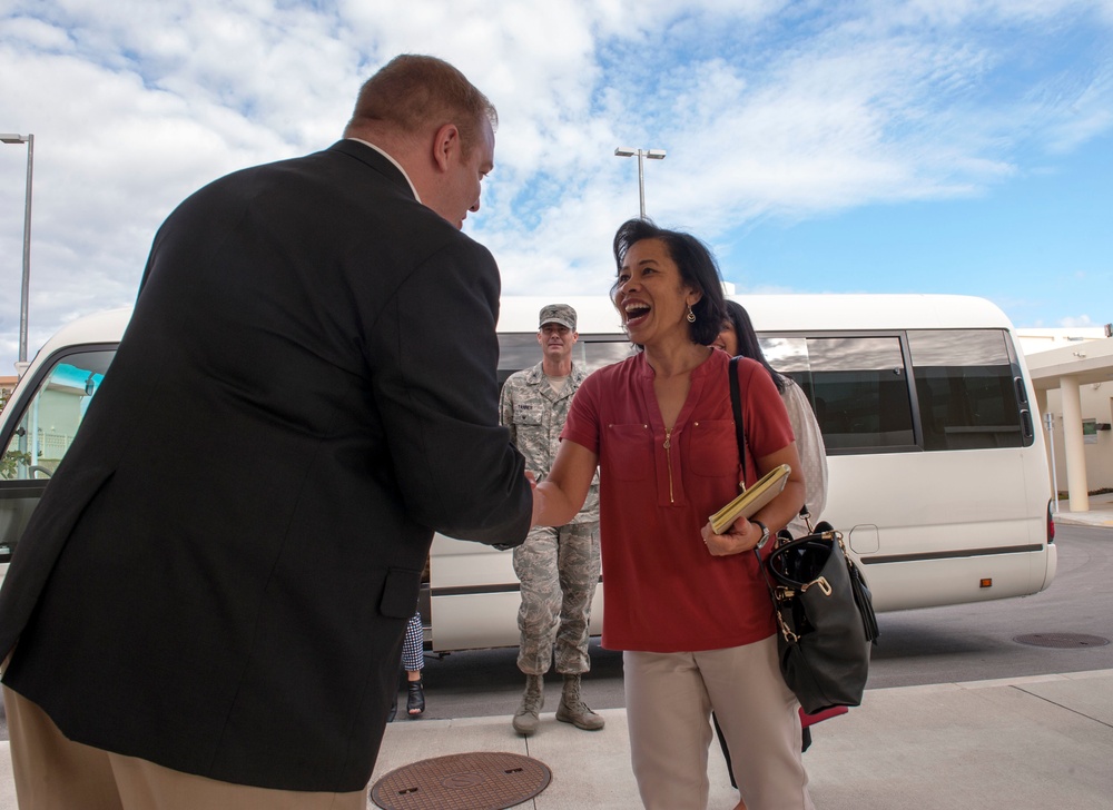 COMPACAF spouse discussed with Kadena spouses