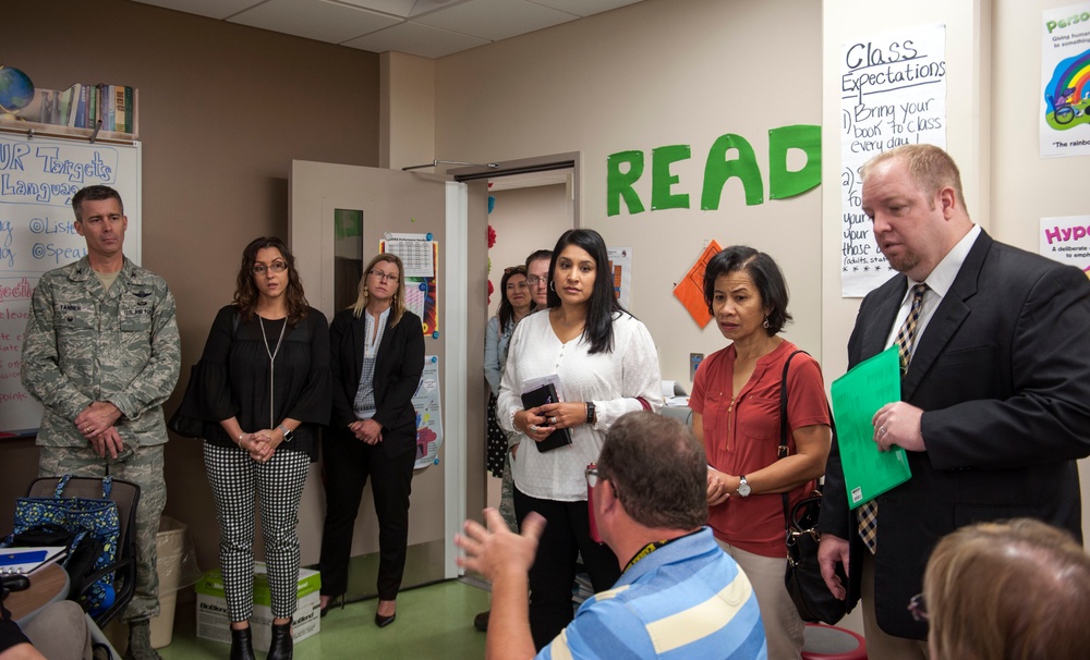 COMPACAF spouse discussed with Kadena spouses