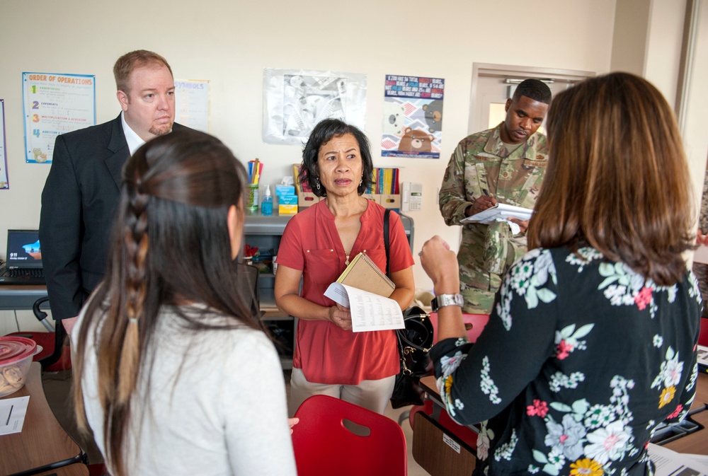 COMPACAF spouse discussed with Kadena spouses