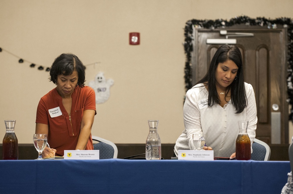 COMPACAF spouse discussed with Kadena spouses