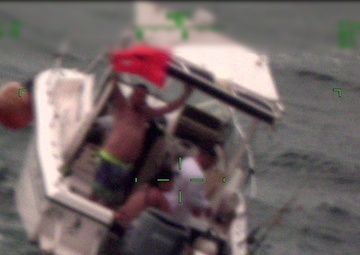 Coast Guard aircrew helps rescue 4 off Costa Rica