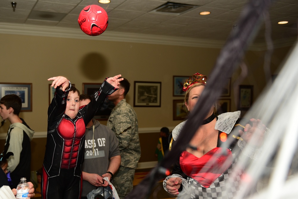 4th FSS hosts Halloween block party