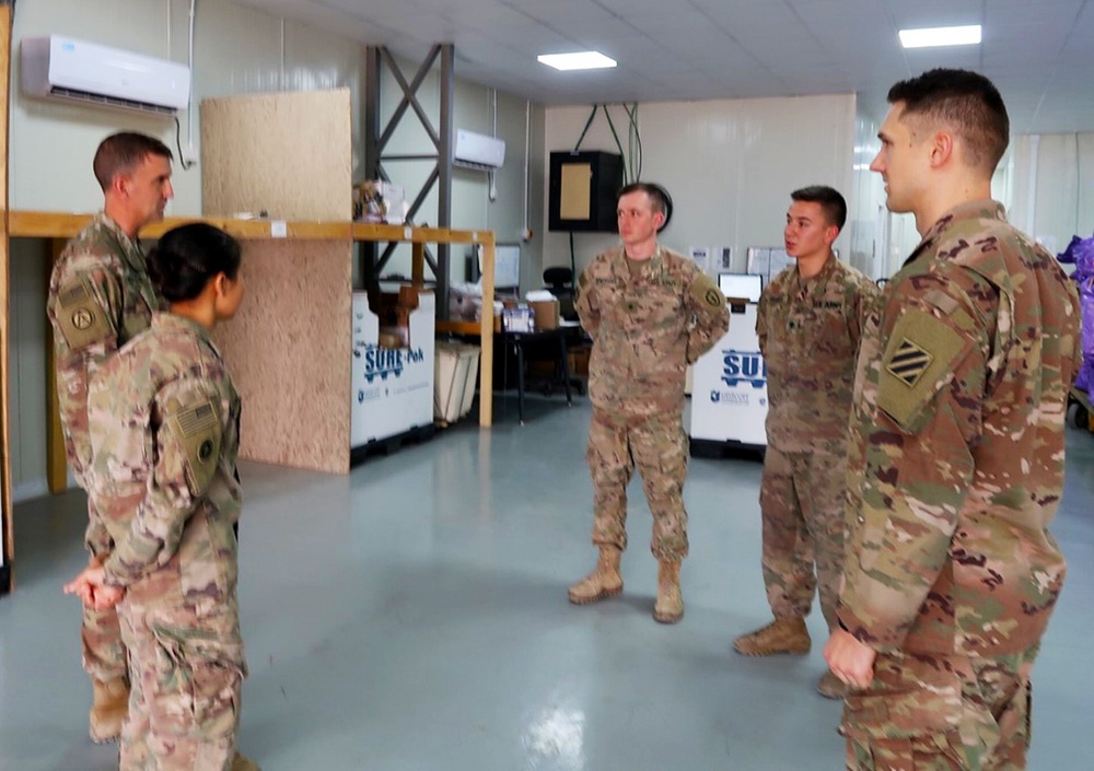 300th Sustainment Brigade Commander Conducts Battlefield Circulation