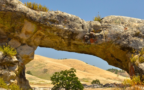 Xolon Salinans Visit Sacred Land