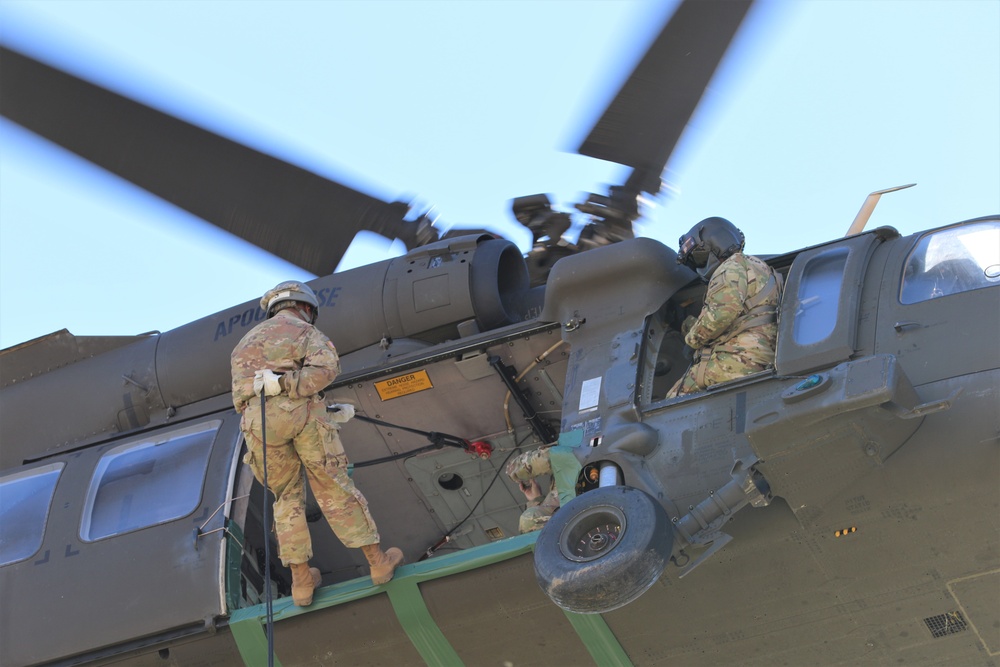 Fort Bliss Soldiers graduate Air Assault Course