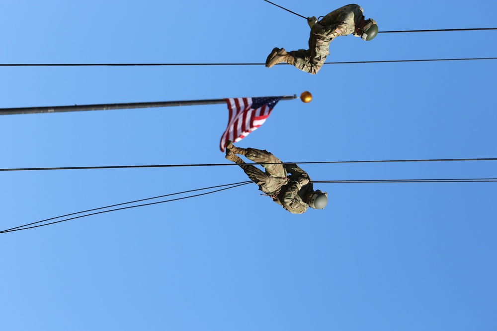 Fort Bliss Soldiers graduate Air Assault Course